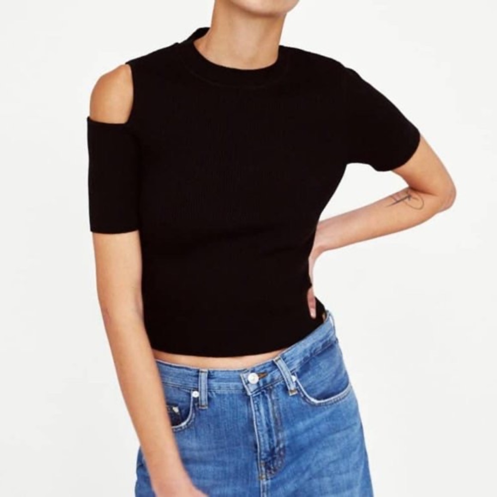 Zara trafaluc black ribbed off the shoulder top